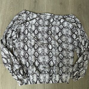 Minnie Rose Black and White Patterned Top